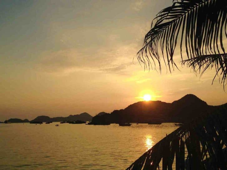 How to get from Hanoi to Cat Ba Island - The Cheapest and Best Way