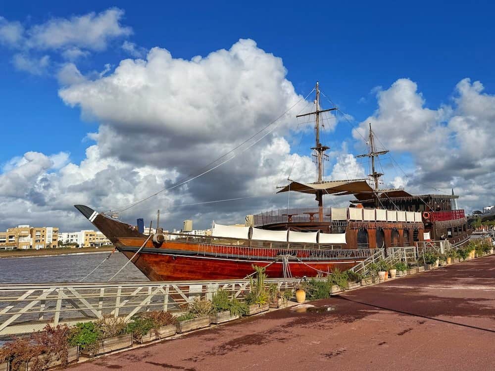 Le Dhow Restaurant